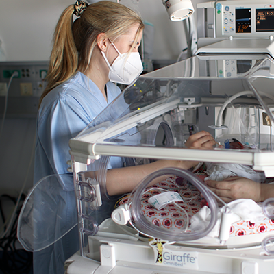 Pädiatrie Pflege am Inkubator 